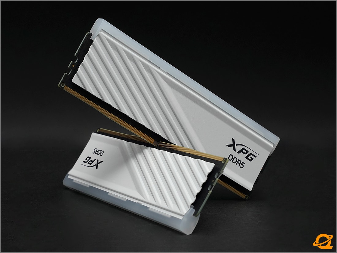 ADATA DDR5-6400 CL32 LANCER BLADE RGB WHITE 32GB(16Gx2) 메모리