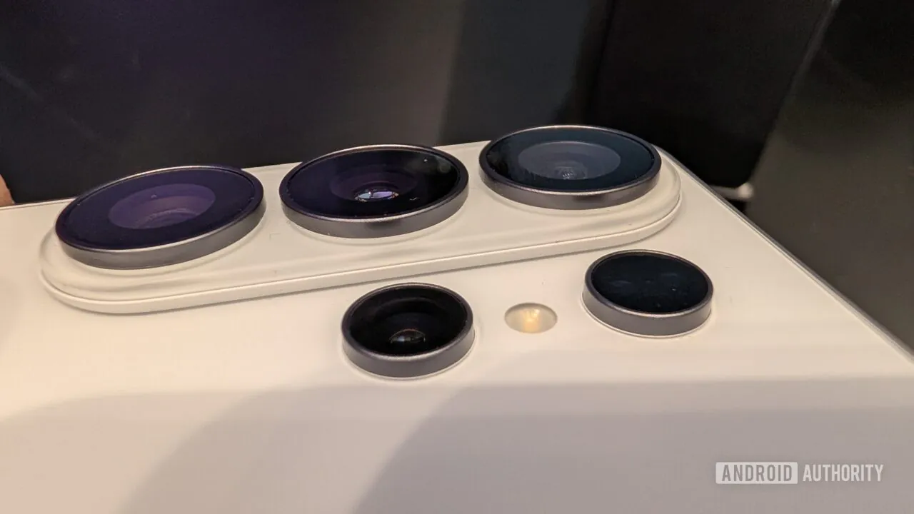 퀘이사존