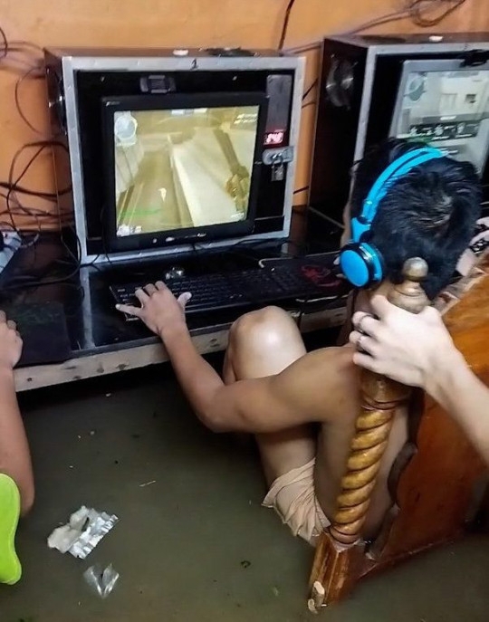 퀘이사존