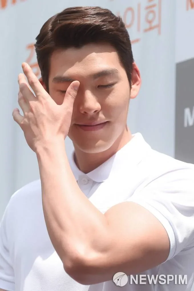 퀘이사존