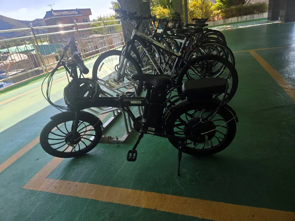 퀘이사존